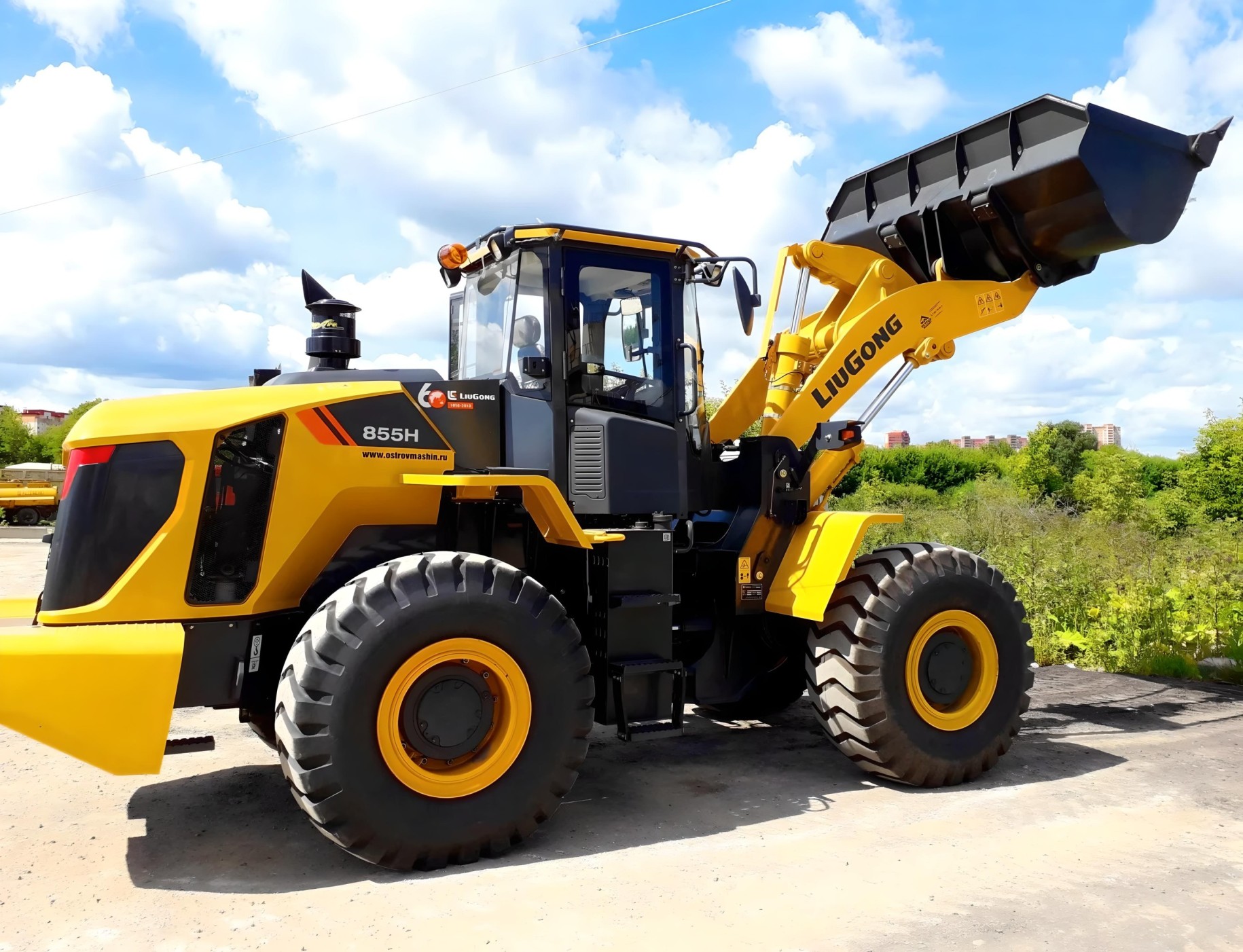 Фронтальный погрузчик 1,8 м³ – 3 м³